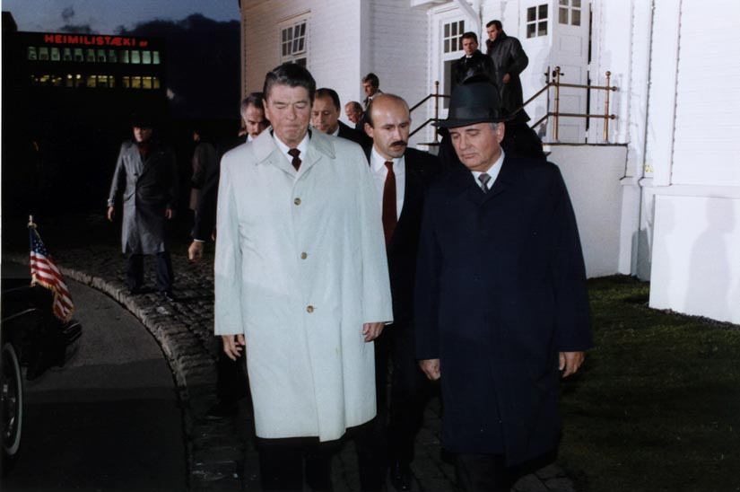 Reagan and Gorabchev leaving Reykjavik